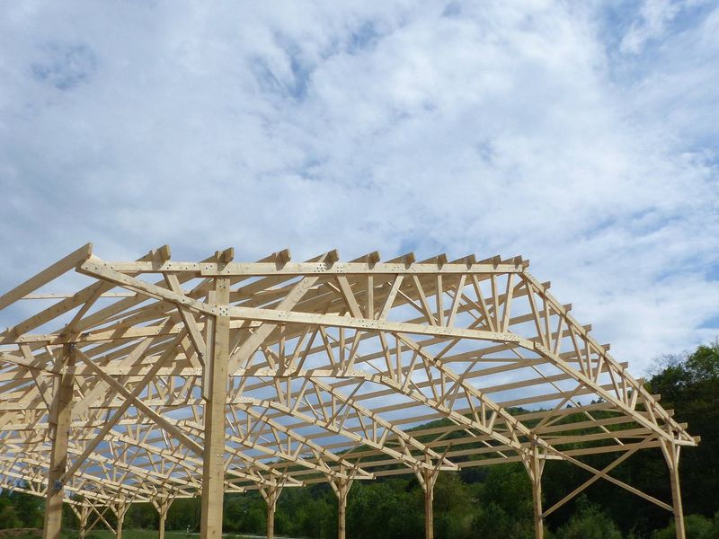 Acheter du bois de charpente pour rénover une toiture proche Le Neubourg 27